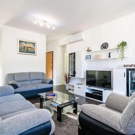 4 Star Appartamento Mokošica